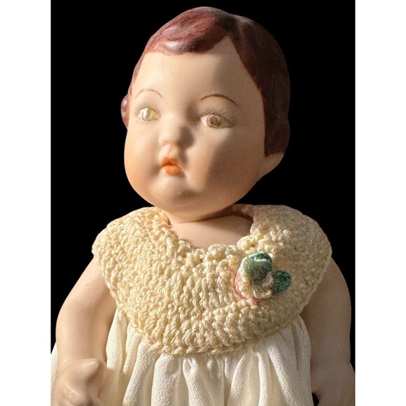 Vintage bisque 5.5” jointed baby doll with Crochet Outfit Kewpie Mini Doll - Picture 9 of 11